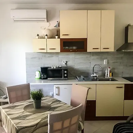 Sea Star Ivana Apartment