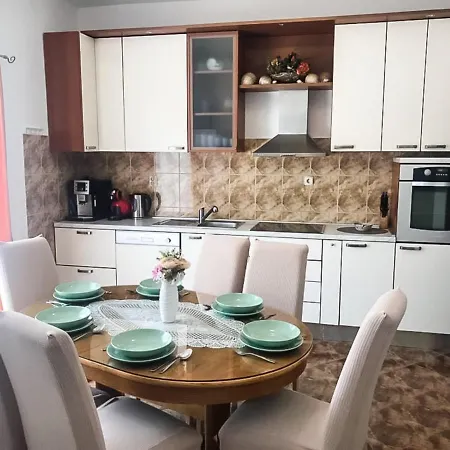 Sea Star Ivana Apartment Marina