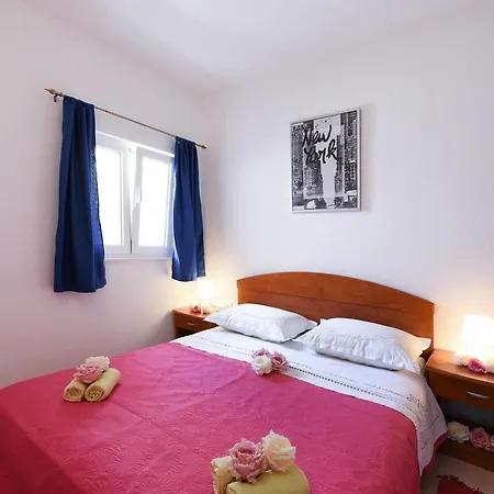 Sea Star Ivana Apartment *