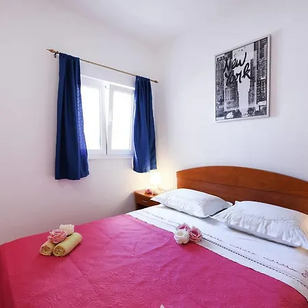 Sea Star Ivana Apartment *