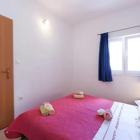 Sea Star Ivana Apartment *